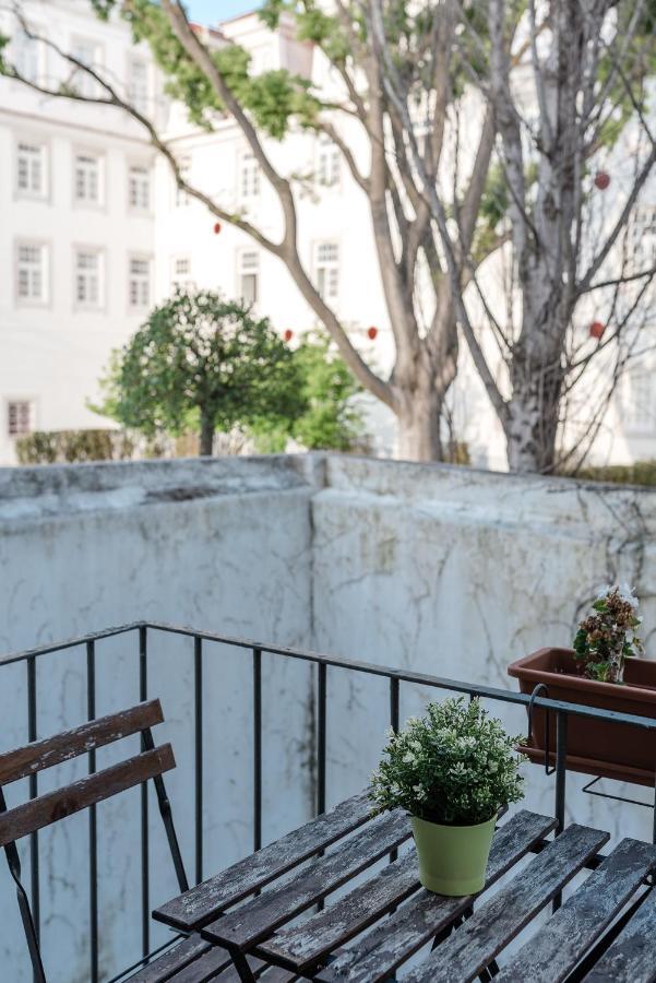Elegant 3 Bedroom Flat With View In Principe Real Lisboa Екстериор снимка