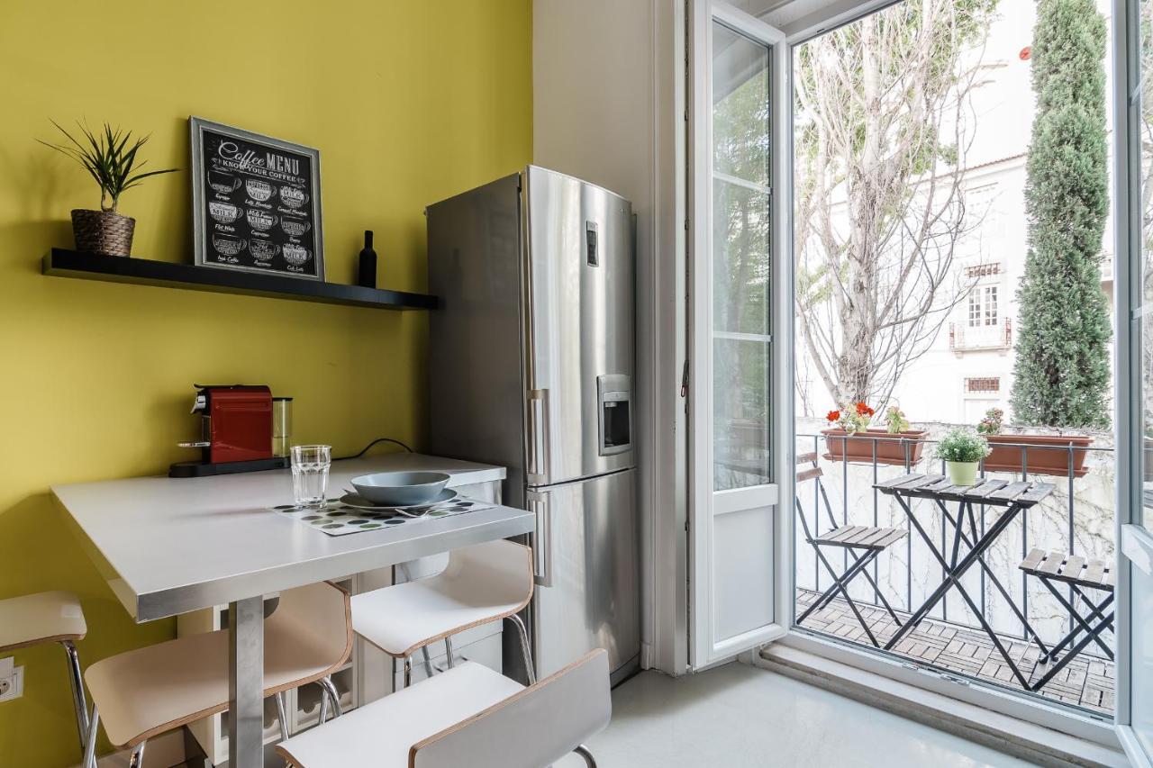 Elegant 3 Bedroom Flat With View In Principe Real Lisboa Екстериор снимка